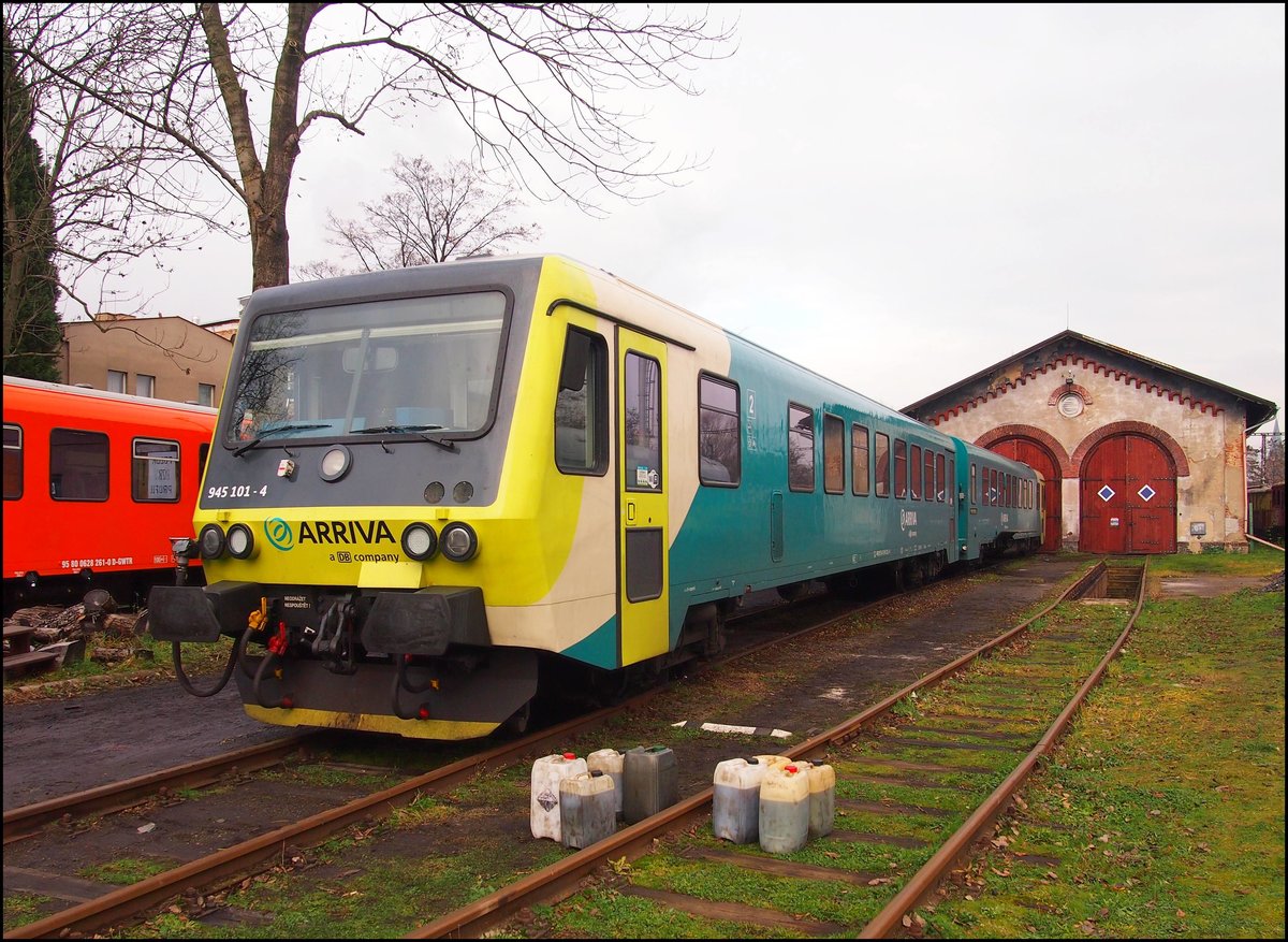 ARRIVA 945 101-4 am 29.11.2017 in Teplice. Abstellgleis.