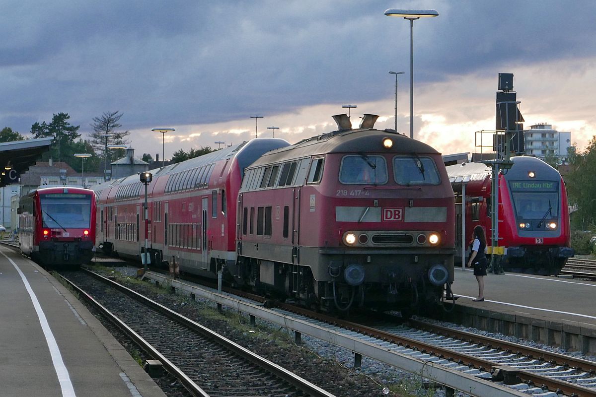 Auf Grund einer technischen Störung am Zug endete am 06.09.2017 für 218 417-4 mit dem IRE 4225, Stuttgart - Lindau, die Fahrt vorzeitig in Friedrichshafen. Nach dem Abkuppeln und Umfahren des Zuges setzte sich 218 417-4 vor den Steuerwagen, um anschließend als IRE 4234 zurück nach Ulm zu fahren. Bahnreisende Richtung Lindau mussten den Zug wechseln und in den von Lindau kommenden IRE umsteigen, der die Fahrt als IRE 4225 von Friedrichshafen nach Lindau übernahm.