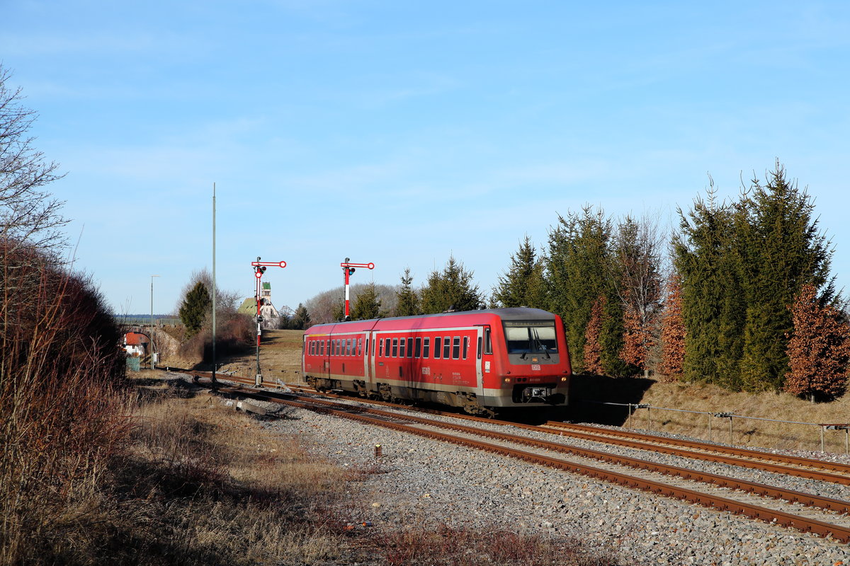 Auf der hinteren Höllentalbahn bei Löffingen war 611 035 am 28.12.2016 als RE 22306 im Einsatz.