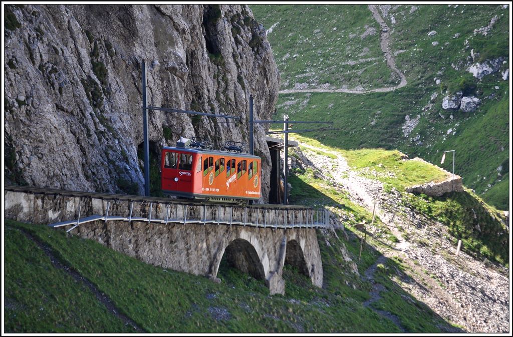 Auf Talfahrt unterhalb von Pilatus Kulm. (03.07.2014)