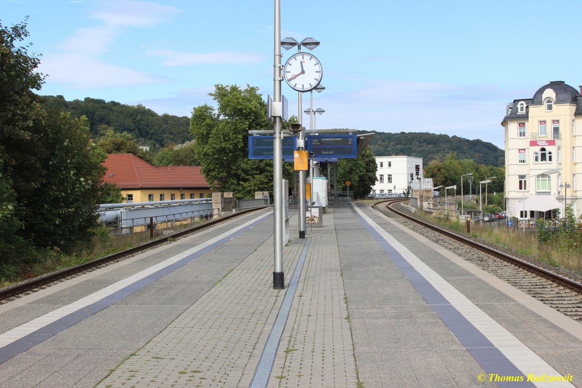 Aufgenommen am 18.9.2015: Der Bahnhof Gera-Süd. Nördliche Blickrichtung in Richtung Gera Hbf.