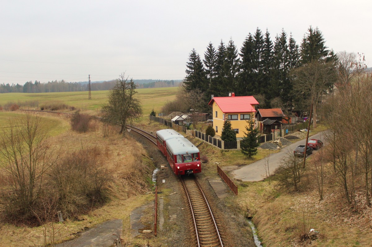 Aus Anlass der Wiedereröffnung der Strecke Selb Plößberg-Aš gab es am 12.03.16 eine Sonderfahrt. Sie führte von Chemnitz nach Aš, weiter nach Hranice v Čechách, Františkovy Lázně und zurück nach Chemnitz. Es fuhren 172 132-3 und 172 171-1 hier in Hazlov.