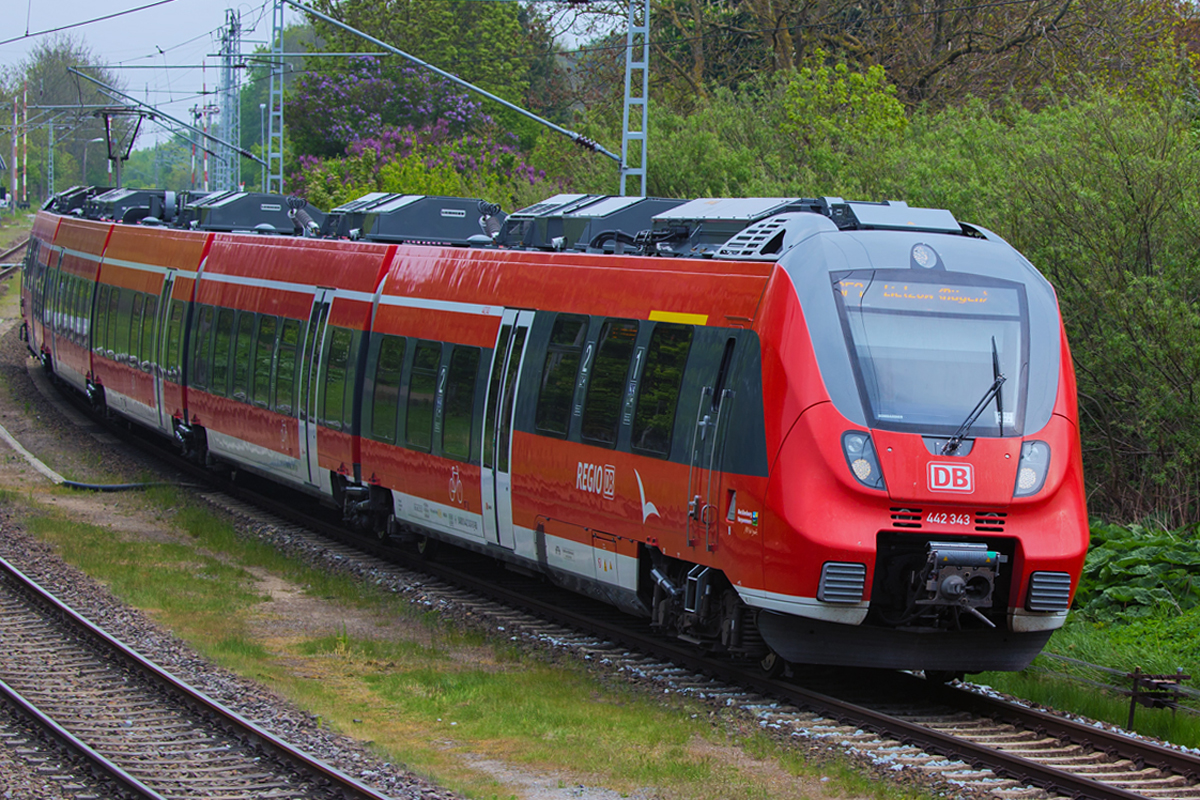 Ausfahrt DB Regio Talent 2 in Lancken Richtung Stralsund. - 20.05.2016
