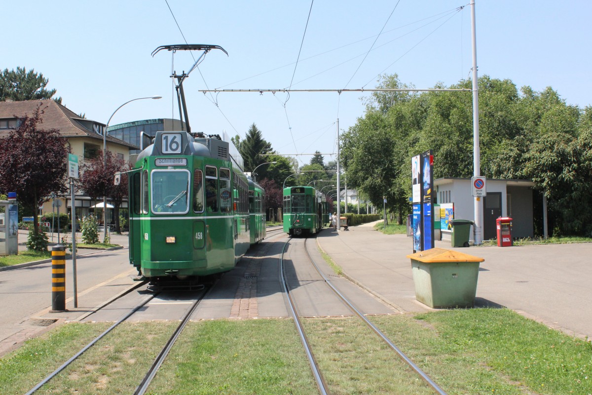 Basel BVB Tram 16 (SWP/BBC Be 4/4 458 + FFA/SWP B 1494) Bruderholzallee (Endst. / Hst. Bruderholz) am 3. Juli 2015.