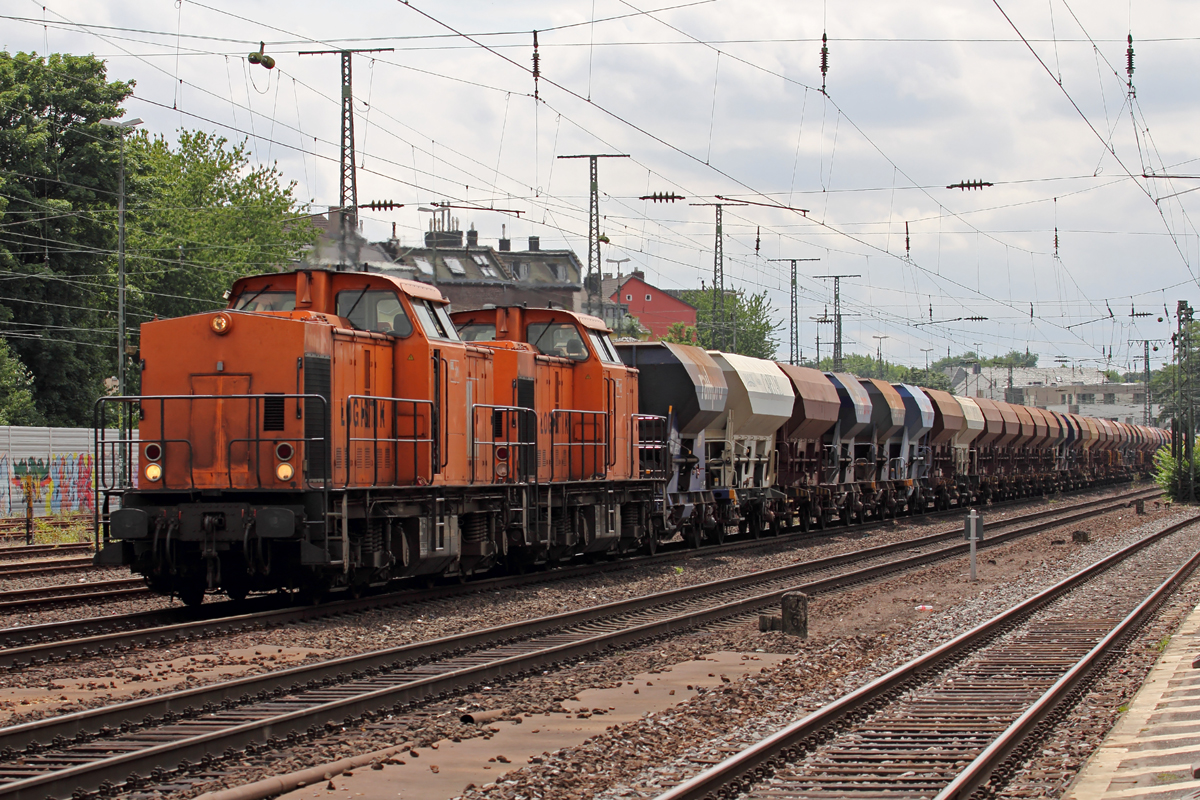 BBL 203 157-3 mit 203 156-5 durchfahren Köln-West 15.7.2015