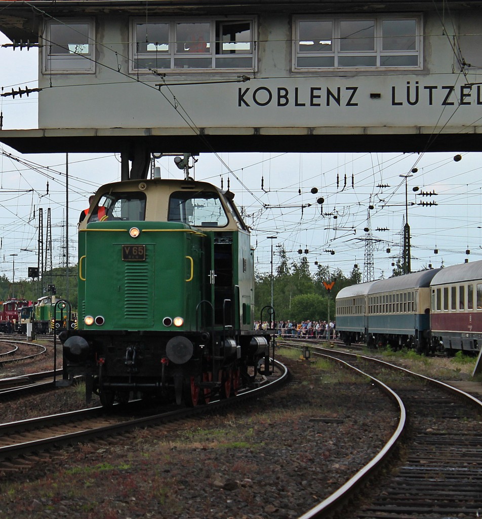 BEG 265 202-2 am 08.06.2013 auf der Lokparade des DB Museum in Koblenz-Ltzel.