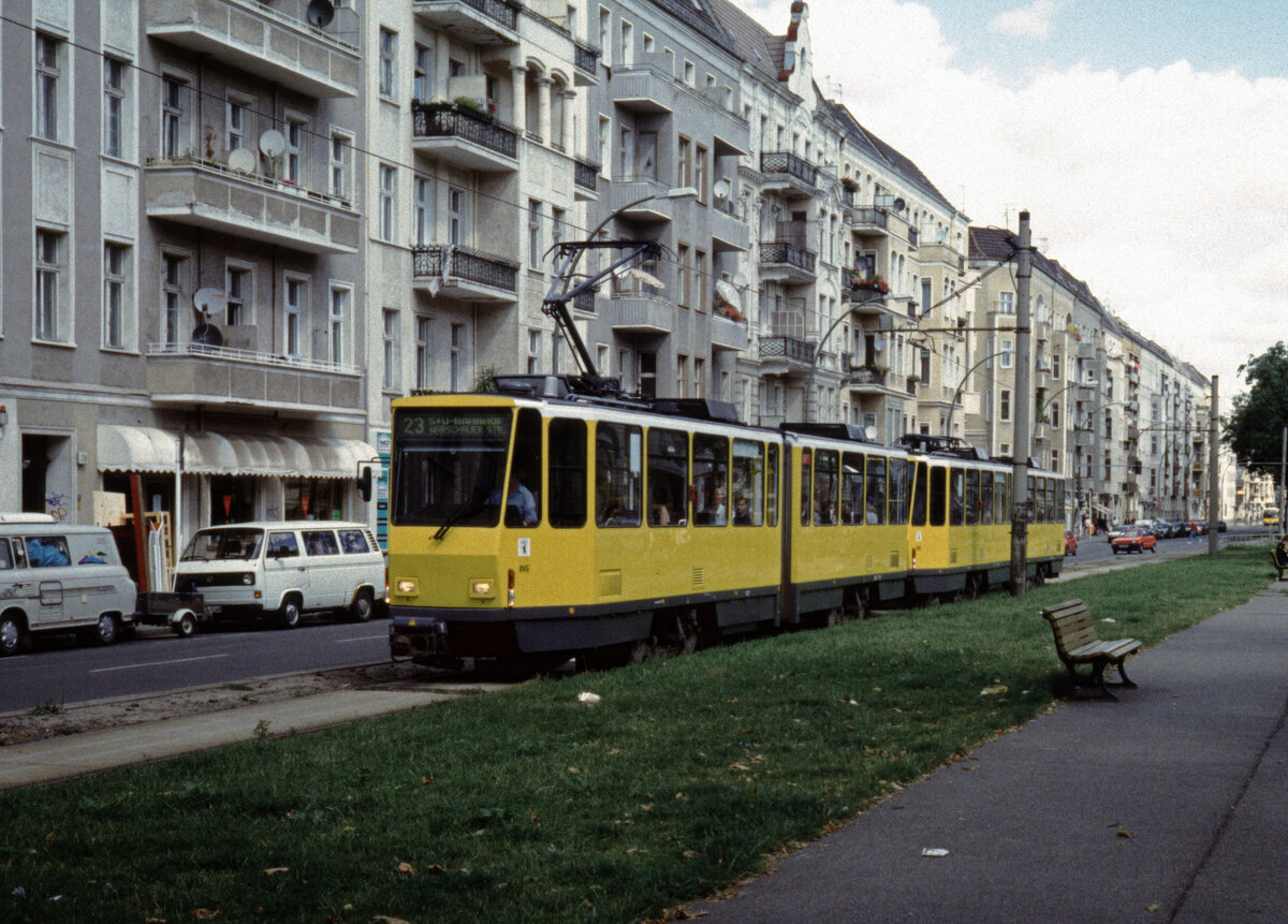 Berlin BVG SL 23 (KT4D) Friedrichshain, Warschauer Straße im August 1996. - Scan eines Diapositivs. Film: Kodak Ektachrome. Kamera: Leica CL.