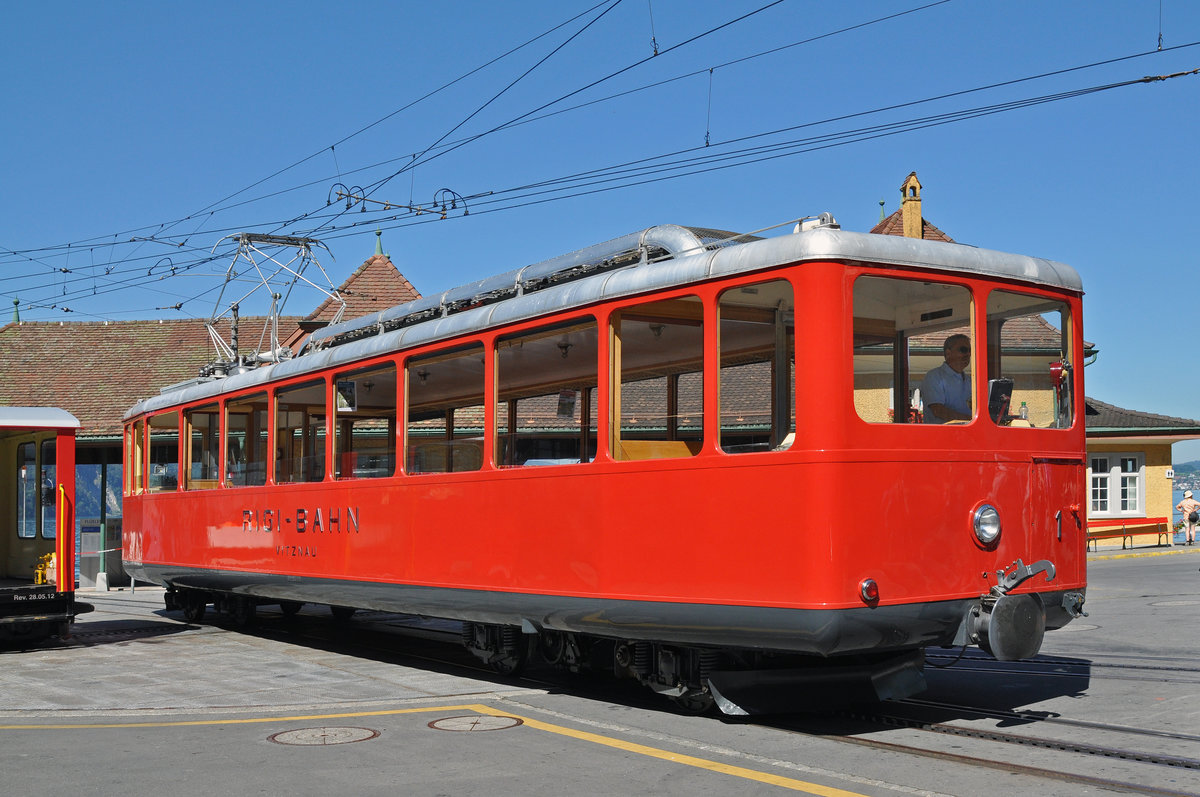Bhe 2/4 Nr. 1 auf der Drehscheibe bei der Station in Vitznau. Die