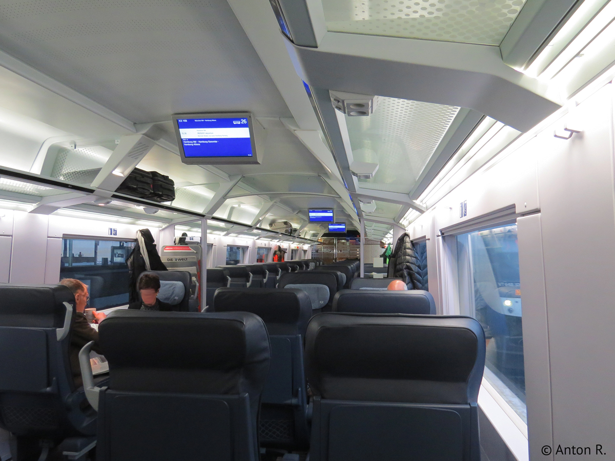 Blick in den 1. Klasse-Großraum im ICE 2, der am 23. Januar 2016 als ICE1158 von München Hbf nach Hamburg-Altona eingesetzt wurde.
