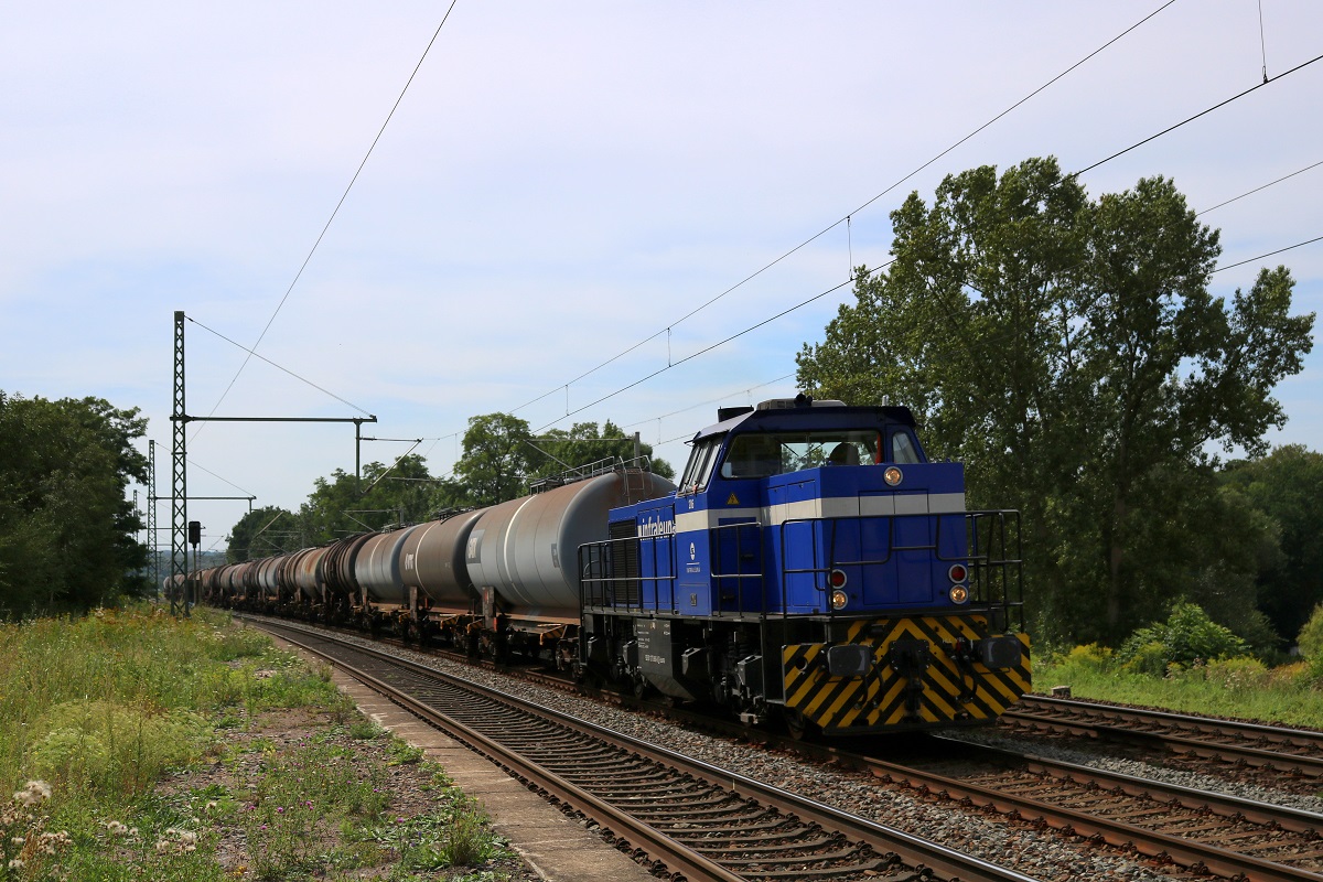 BR 275 (MaK G 1206) der Infraleuna GmbH als Kesselzug fährt in Schkortleben auf der Bahnstrecke Halle–Bebra (KBS 580) Richtung Großkorbetha. [8.8.2017 - 11:50 Uhr]