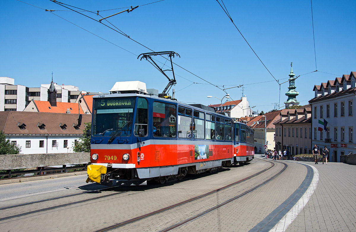 Bratislava ČKD Tatra T6 7949 + 7950 als Linie 5, Kapucínska, 29.07.2017. 