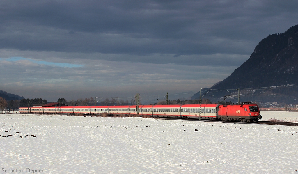 Brenner-EC aus München am 01.02.2014 unterwegs bei Oberaudorf