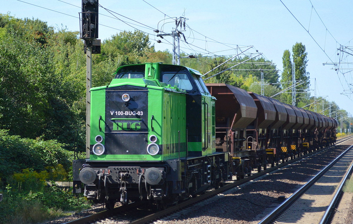 BUG V 100-BUG-03 (92 80 1202 520-3 D-BUG) mit Schotterzug (leer) Richtung Industrieübergabe Nordost am 22.08.18 Bf. Berlin-Hohenschönhausen.