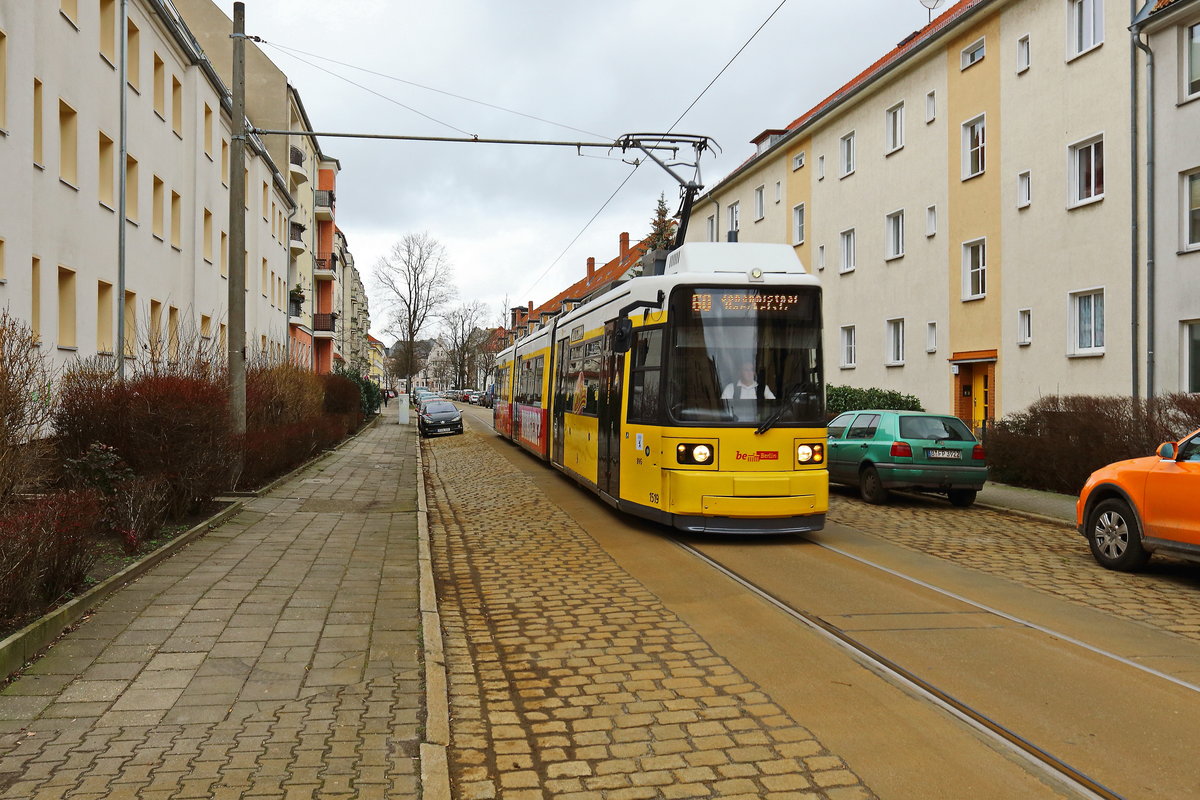 BVG Berlin, GT6N Nr. 1519 als Linie 60 kurz vor der Endhaltestelle  Berlin Johannistal am 30. Januar 2018. 