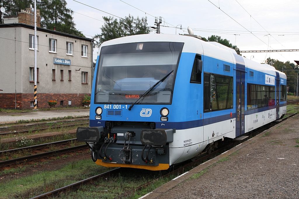 CD 841 001-1 als Os 28307 (Kostelec u Jihlavy - Slavonice) am 29.Juli 2018 im Bahnhof Kostelec u Jihlavy.