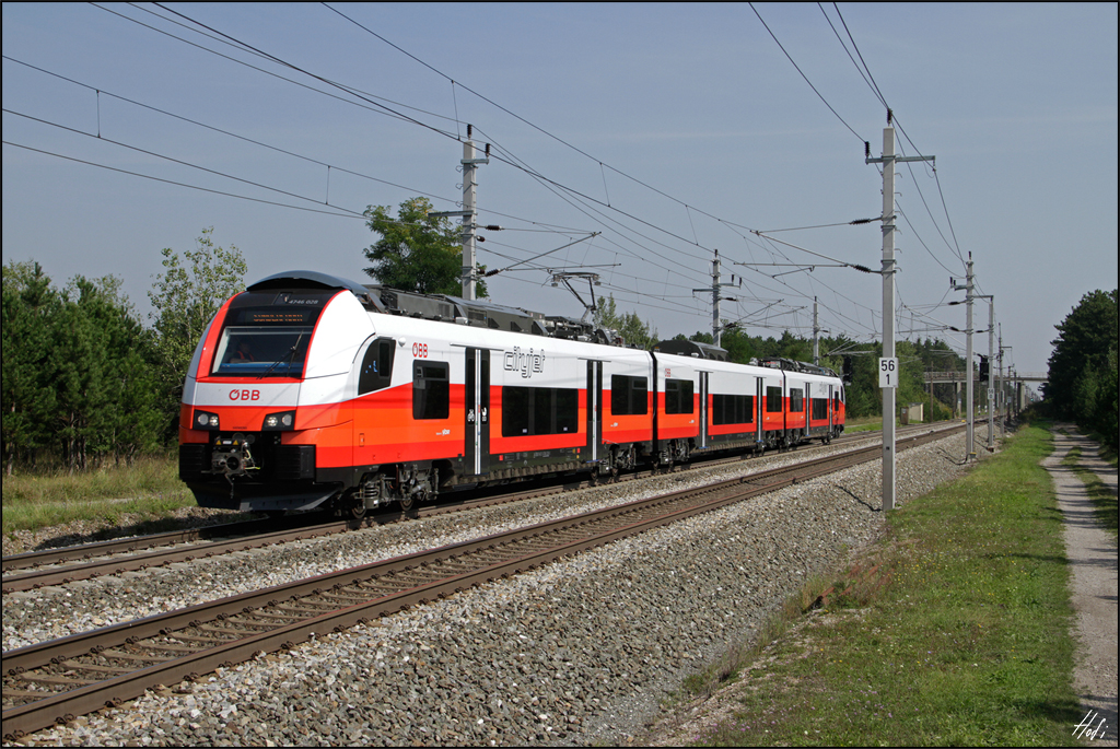 Cityjet 4746.028 am 11.09.16 als Sonderfahrt auf der Neunkirchner-Allee bei St.Egyden.