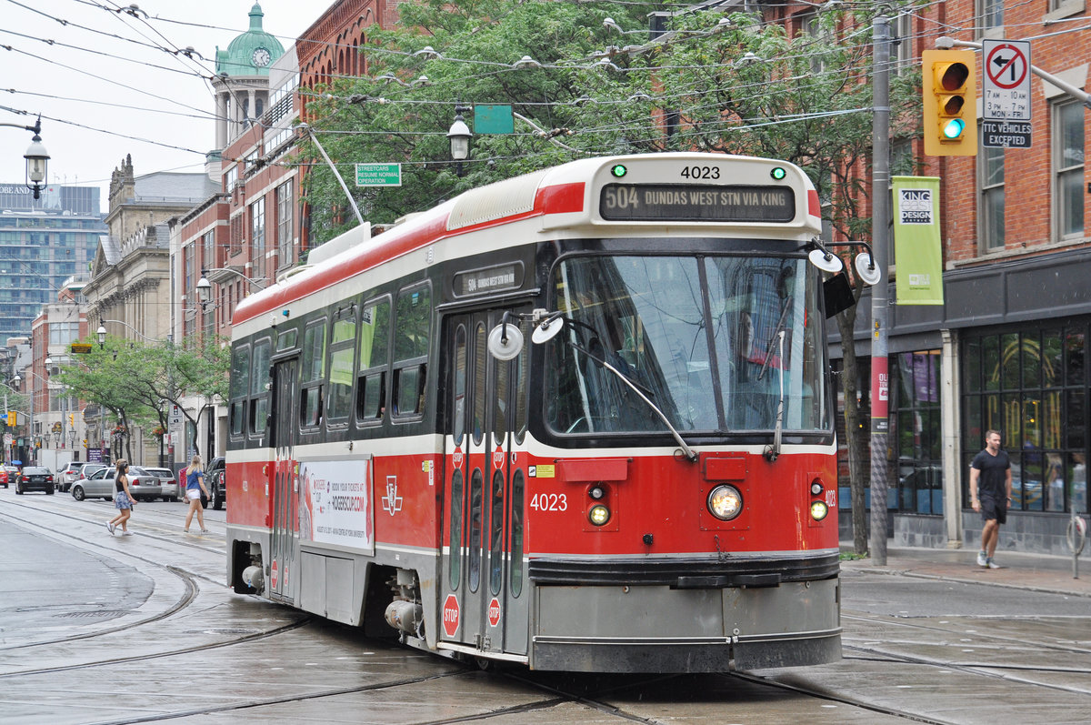 CLRV Tramzug der TTC 4023, auf der Linie 504 unterwegs in Toronto. Die Aufnahme stammt vom 22.07.2017.