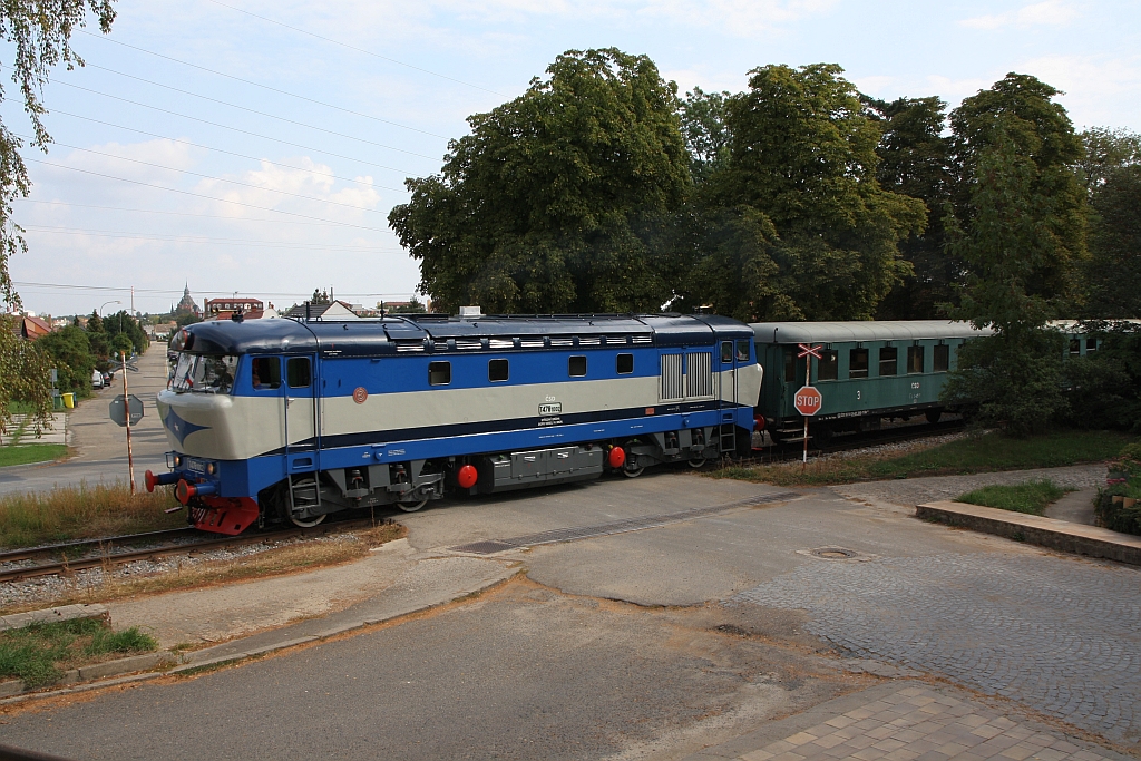 CSD T478 1002 am 15.September 2018 mit dem Os 24524 (Breclav - Lednice) kurz nach dem Bahnhof Postorna.