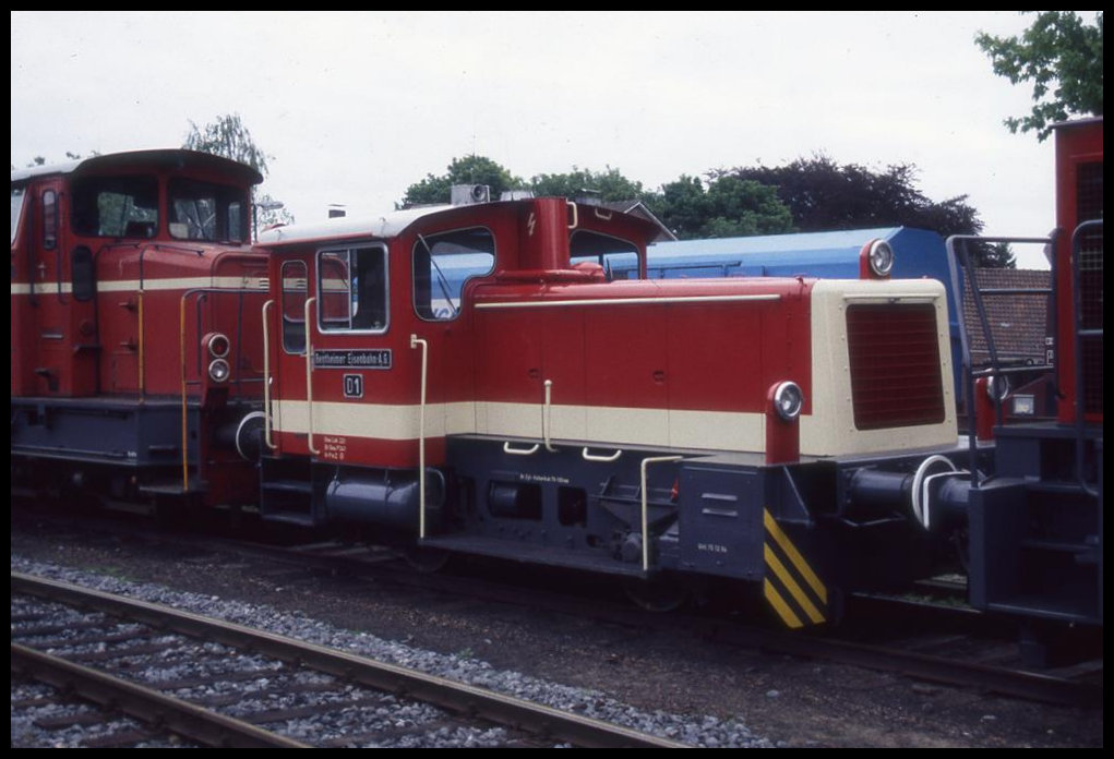 D 1, eine ehemalige DB Köf III, bei der Fahrzeugschau der Bentheimer Eisenbahn in Nordhorn am 21.5.1995.