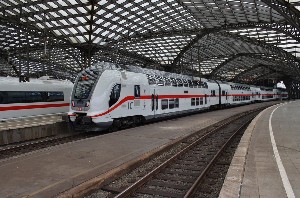 D-DB 50 80 86-81 851-7 erreicht am 1.7.2017 eingereiht in den IC2046 von Dresden Hauptbahnhof nach Köln Hauptbahnhof den Zielbahnhof. Zuglok war 146 567-3.