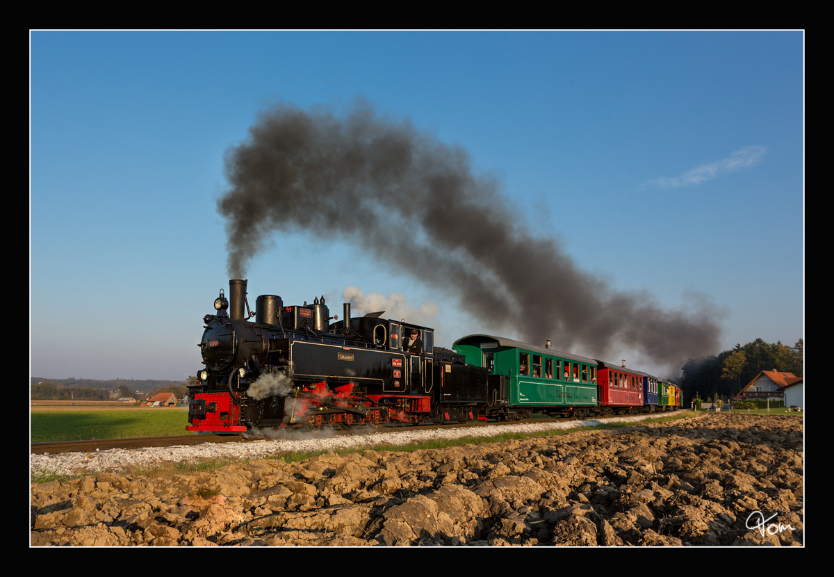 Dampflok CFF 764.411R der Stainzerbahn, fährt mit dem  Flascherlzug  von Stainz-Preding und Retour. Liebe Grüße an Max und Rudi :O) 
Graschuh 12 10 2018