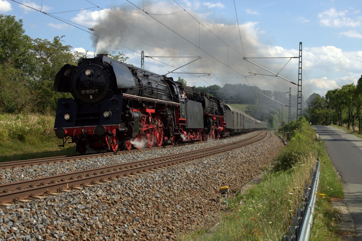 Dampfsonderzug durch Deutschland mit 01 150 und 01 1533 auf dem Weg nach Dresden am 31.07.2015 in Liebau/Pöhl