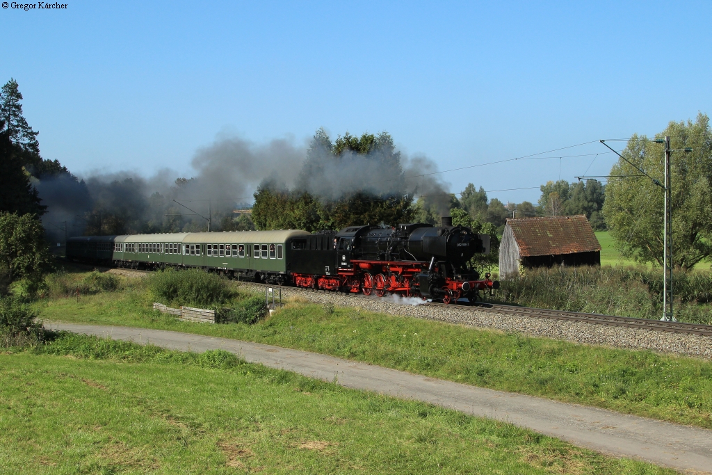 DB 052 988-3 (eigentlich 50 2988) mit dem DPE 90154 (Rottweil-Spaichingen) bei Neufra, 04.10.2014.