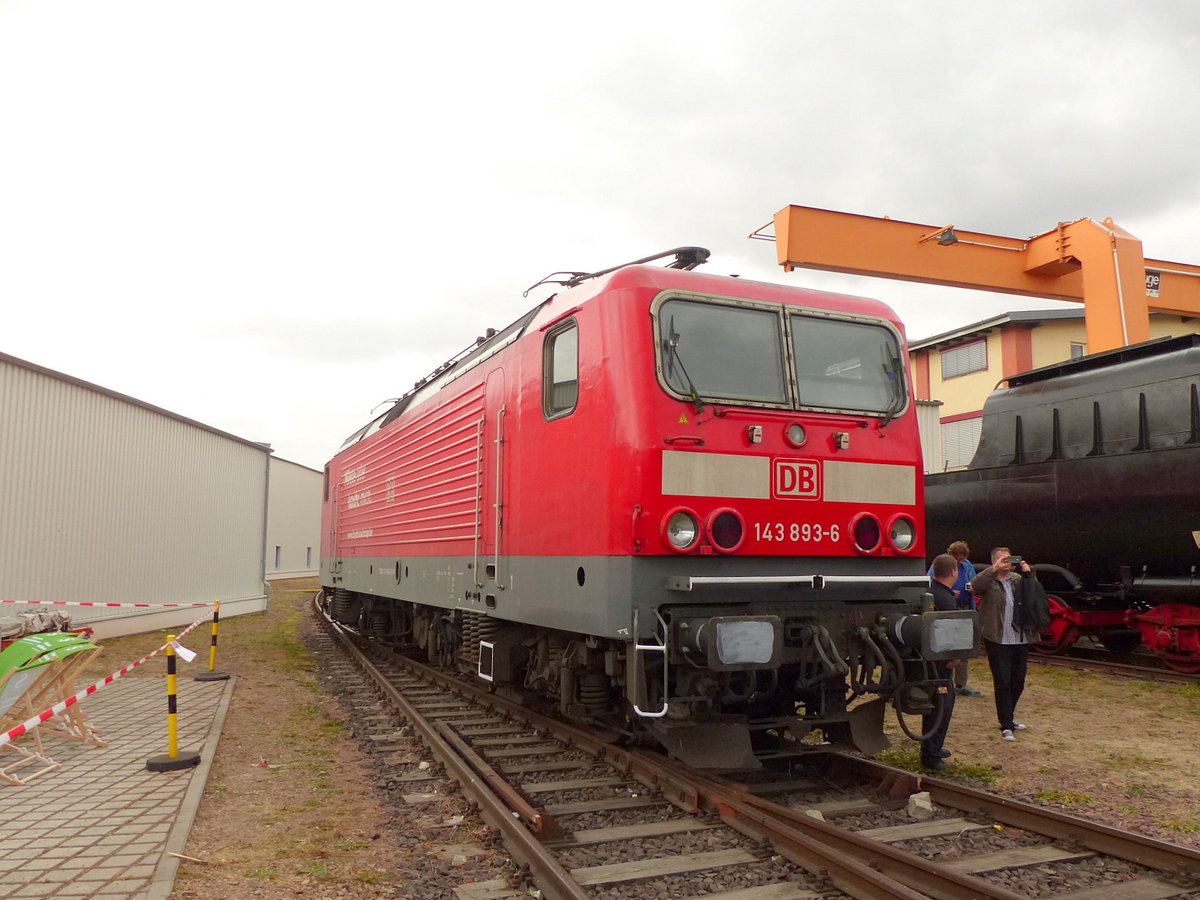 DB 143 893-6 während dem Sommerfest im DB Museum Halle (S), am 25.08.2018.