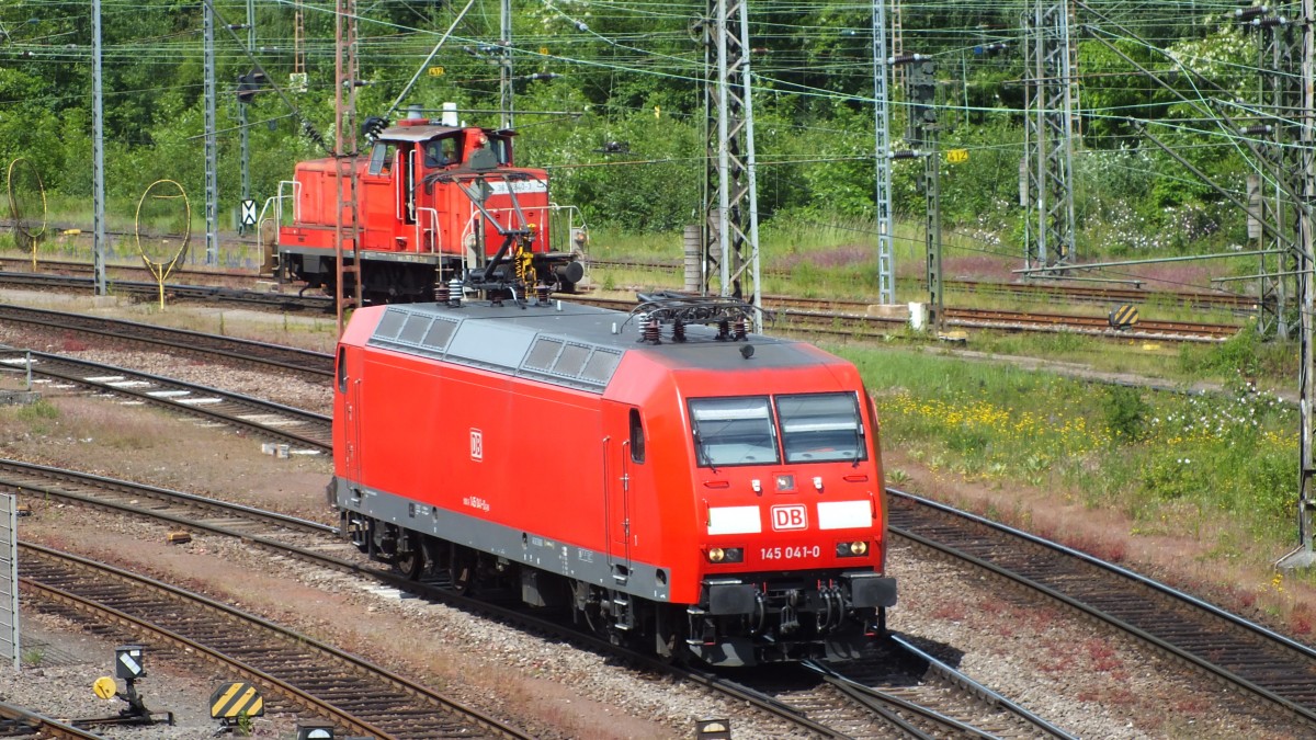 DB 145 041-0 am Saarbrücken-Güterbahnhof (30.05.2015)