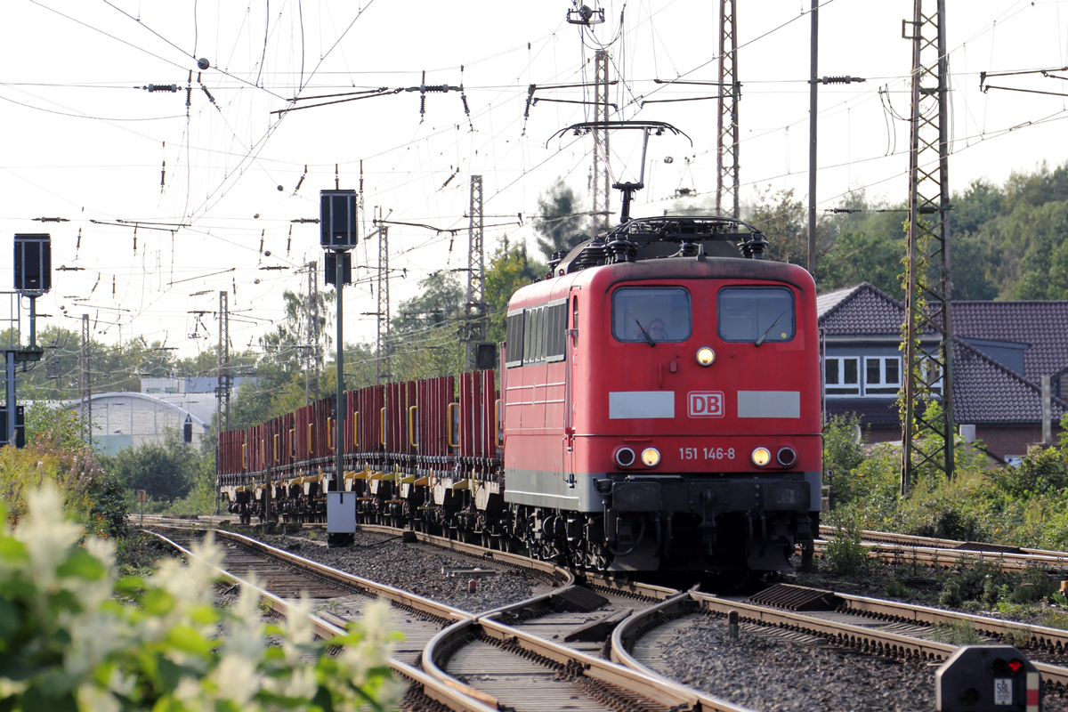 DB 151 146-8 durchfährt Recklinghausen-Ost 21.9.2017