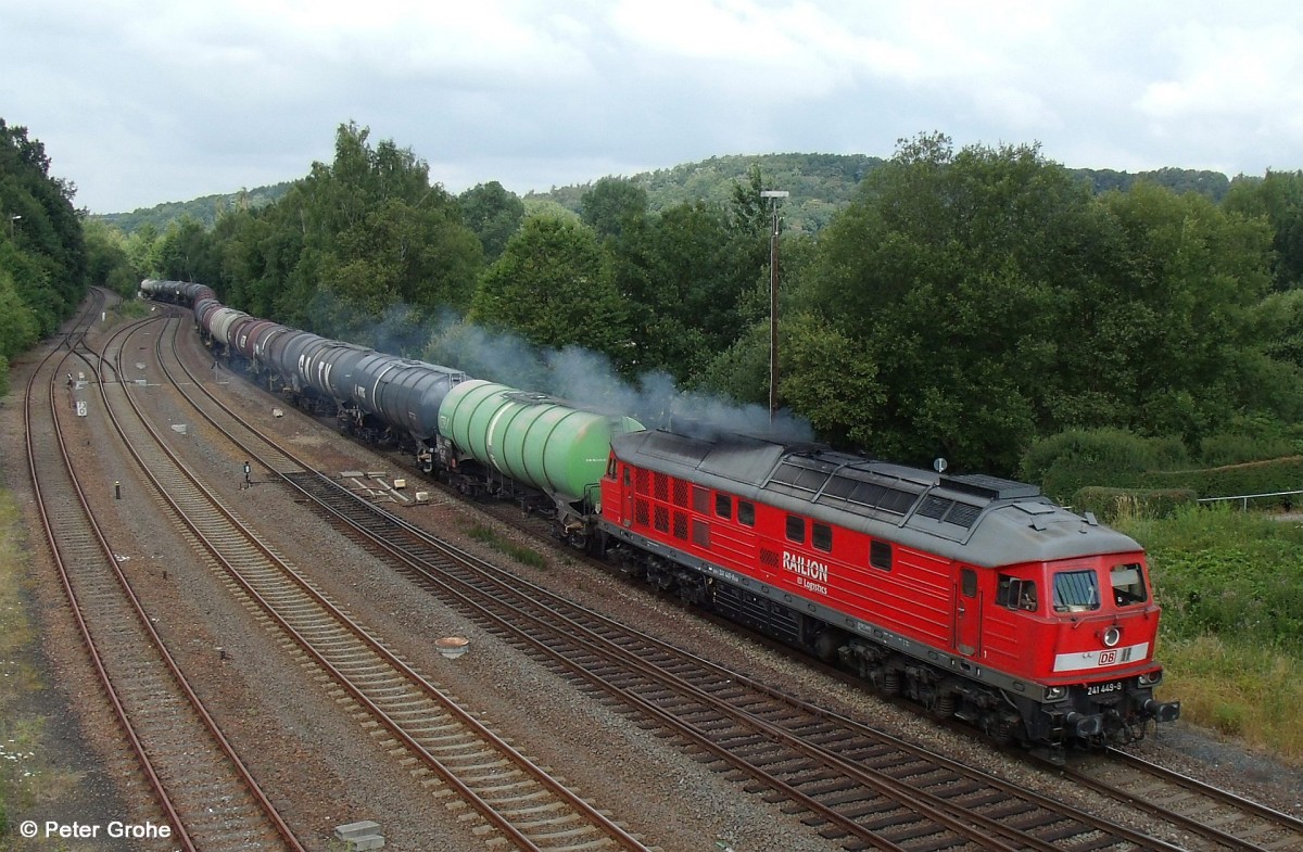 DB 241 449-8 mit Leerzug Kesselwagen vom Tanklager Rhäsa bei Einfahrt in den Bahnof Nossen, KBS 508 Riesa - Nossen, fotografiert am 20.07.2013 