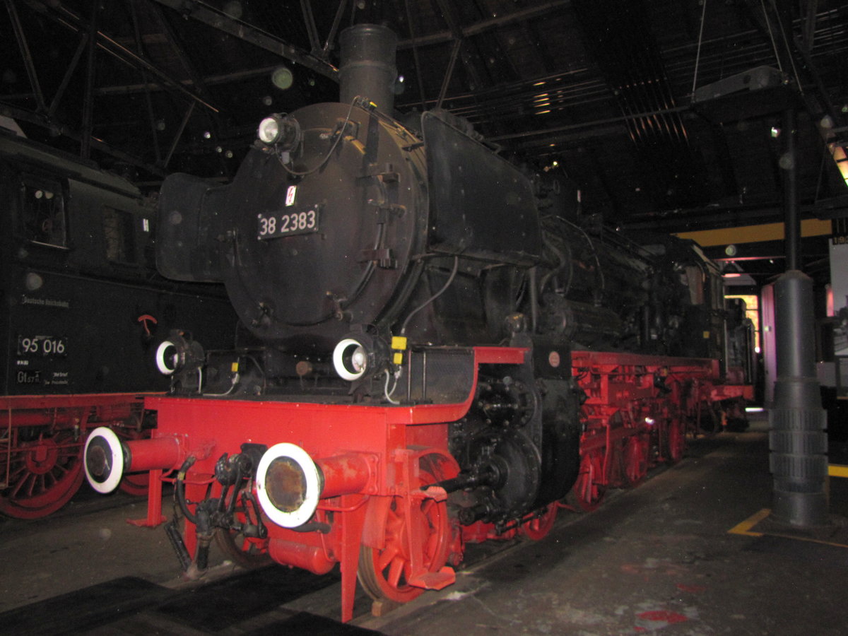 DB 38 2383 am 31.08.2016 im Deutschen Dampflokomotiv-Museum in Neuenmarkt-Wirsberg.