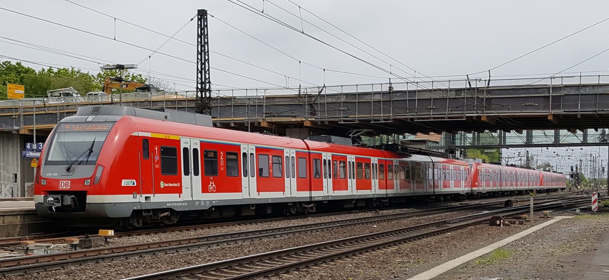 DB 430 182 als S9 nach Hanau in Mainz-Bischofsheim am 25.4.2017