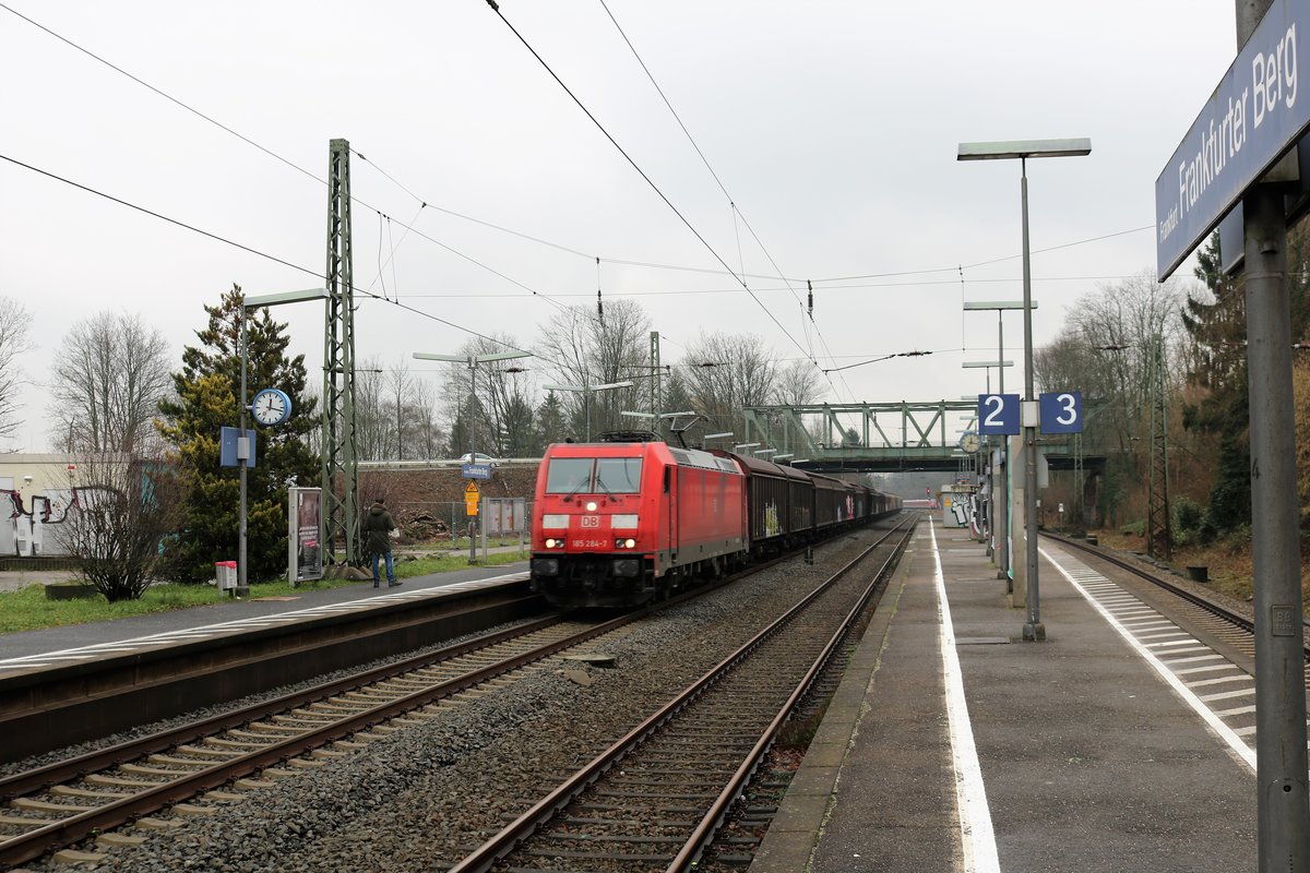 DB Cargo 185 284-7 am 06.01.17 in Frankfurt am Main Frankfurter Berg 