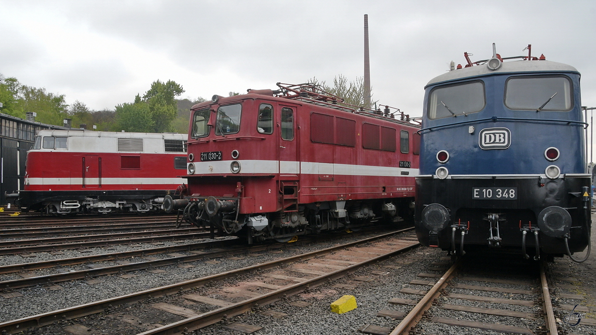 DB E10 348, DR 211 030-2 & DR 118 770-7 stehen Anfang Mai 2017 vor dem Ringlokschuppen im Eisenbahnmuseum Bochum.