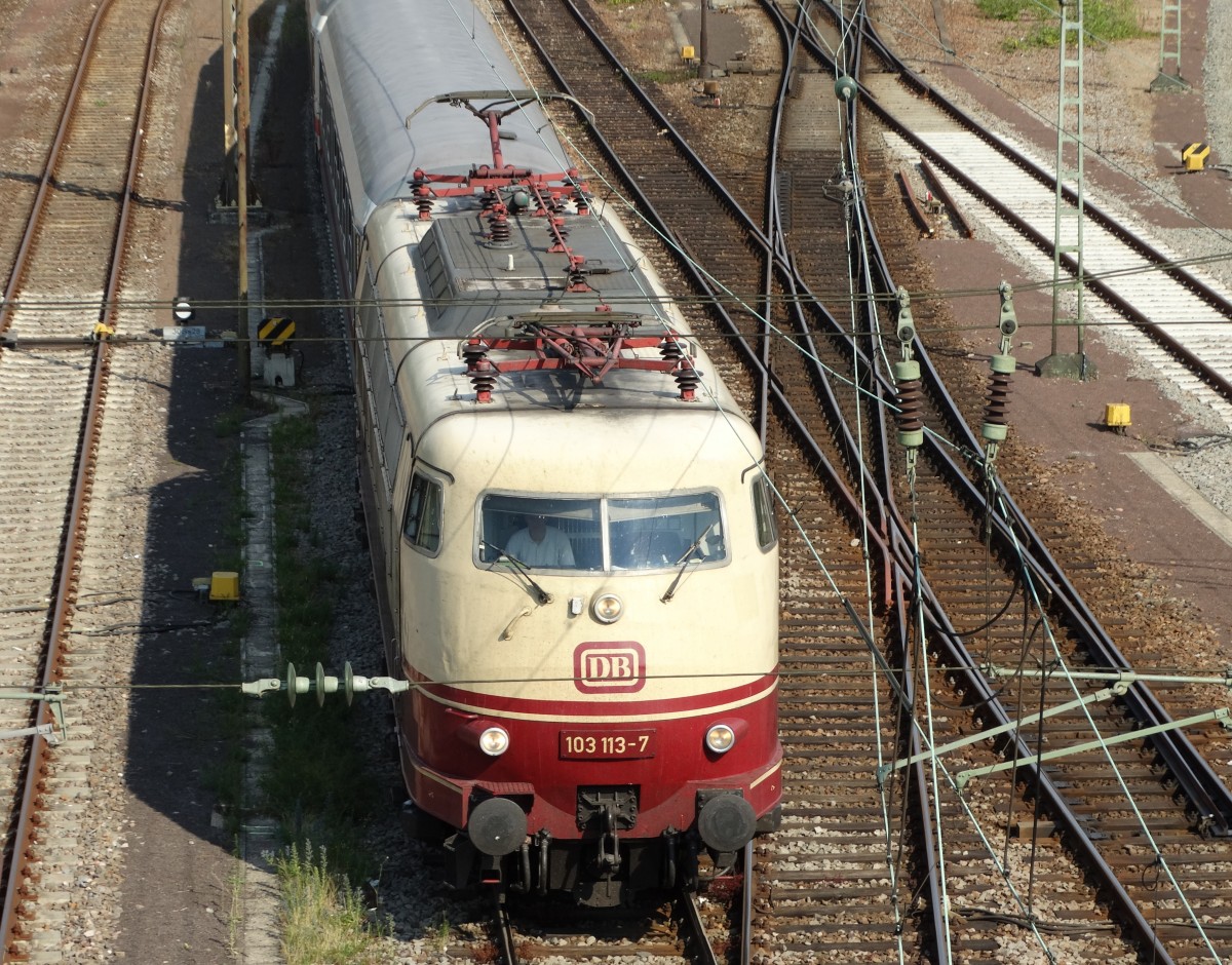 DB Fernverkehr 103 113-7 von der Czernybrücke aus Fotografiert mit dem IC 2316 in Heidelberg Hbf am 03.07.15