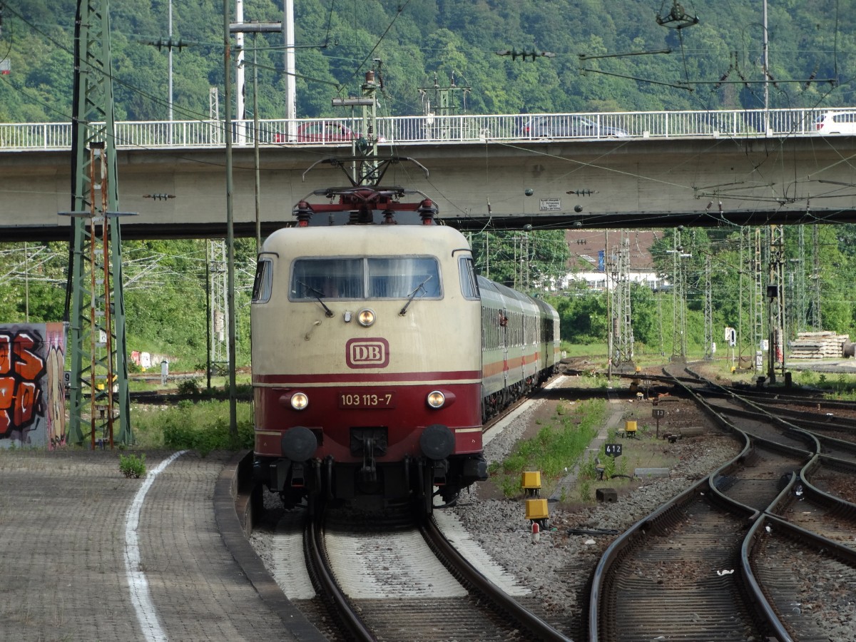 DB Fernverkehr 103 113-7 mit dem IC 2316 in Heidelberg Hbf am 17.05.15