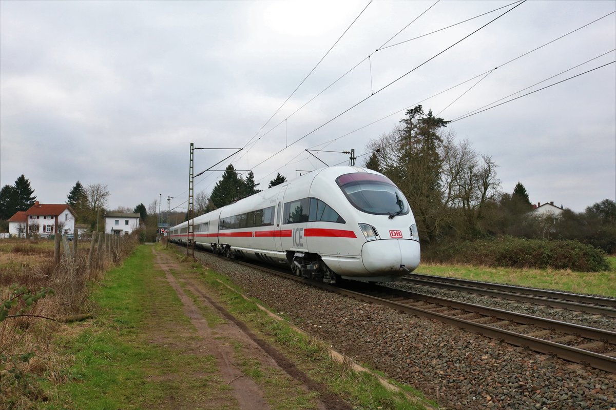 DB Fernverkehr ICE-T (411 xxx-x) am 10.02.18 bei Hanau West 