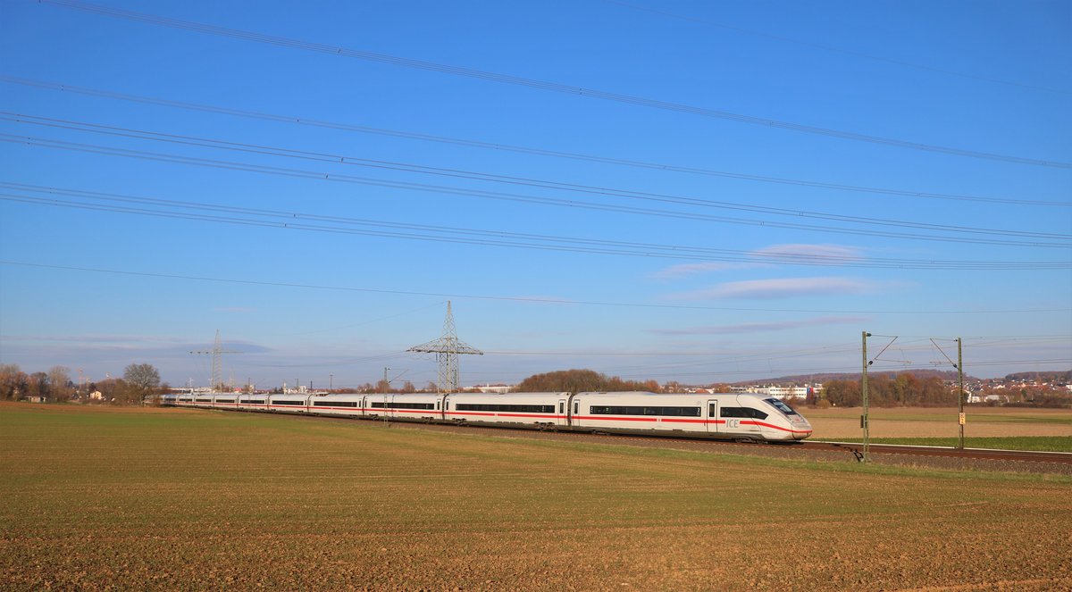 DB Fernverkehr ICE4 (412 xxx) am 18.11.18 auf der Main Weser Bahn bei Bad Vilbel Dortelweil