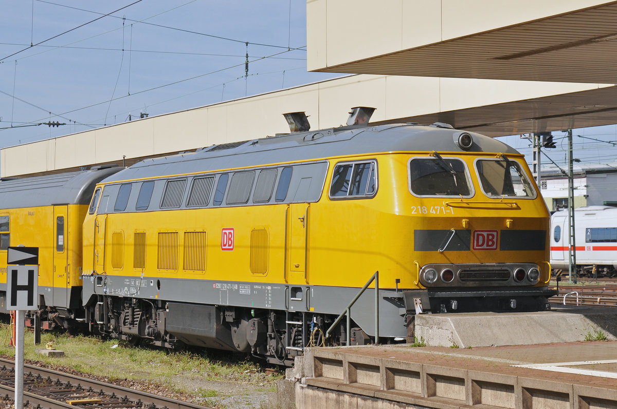DB Lok 218 471-1 ist beim Badischen Bahnhof Abgestellt. Die Aufnahme stammt vom 20.04.2018.