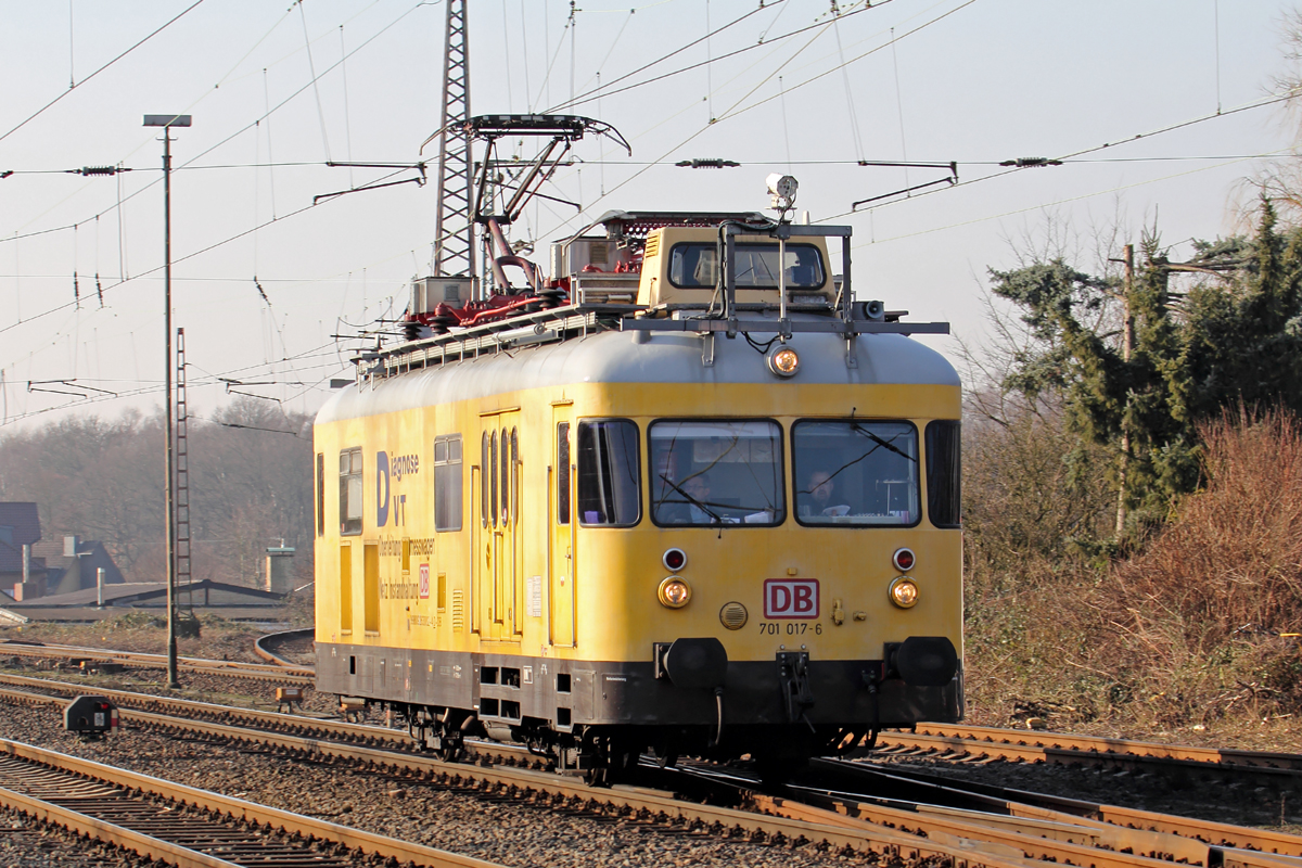 DB Netz 701 017-6 in Recklinghausen-Ost 7.2.2018