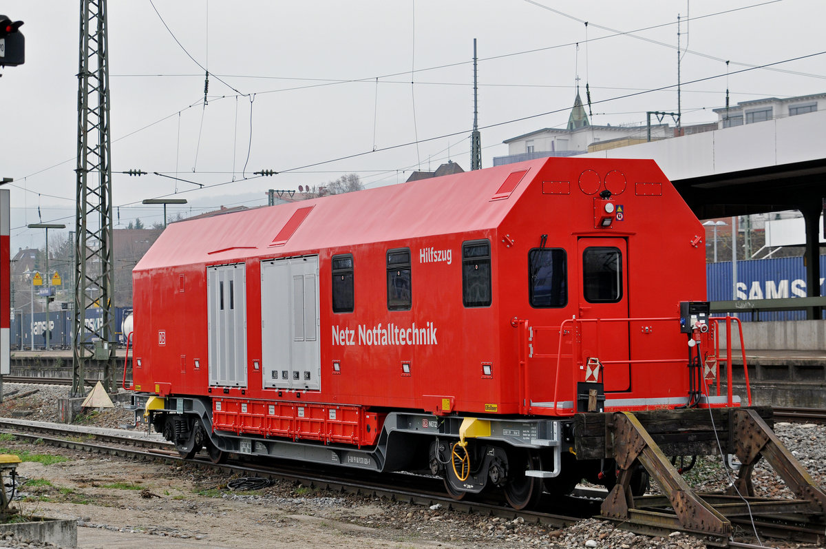 DB Netz Notfalltechnilk DB 99 80 9370 028-9 ist beim Bahnhof Weil am Rhein abgestellt. Die Aufnahme stammt vom 27.11.2016.