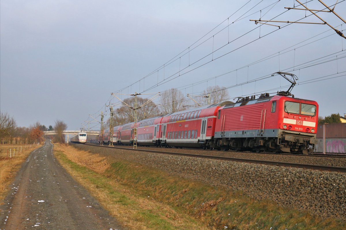 DB Regio 114 013 als RE50 nach Fulda am 03.03.18 bei Rodenbach (Main Kinzig Kreis) 