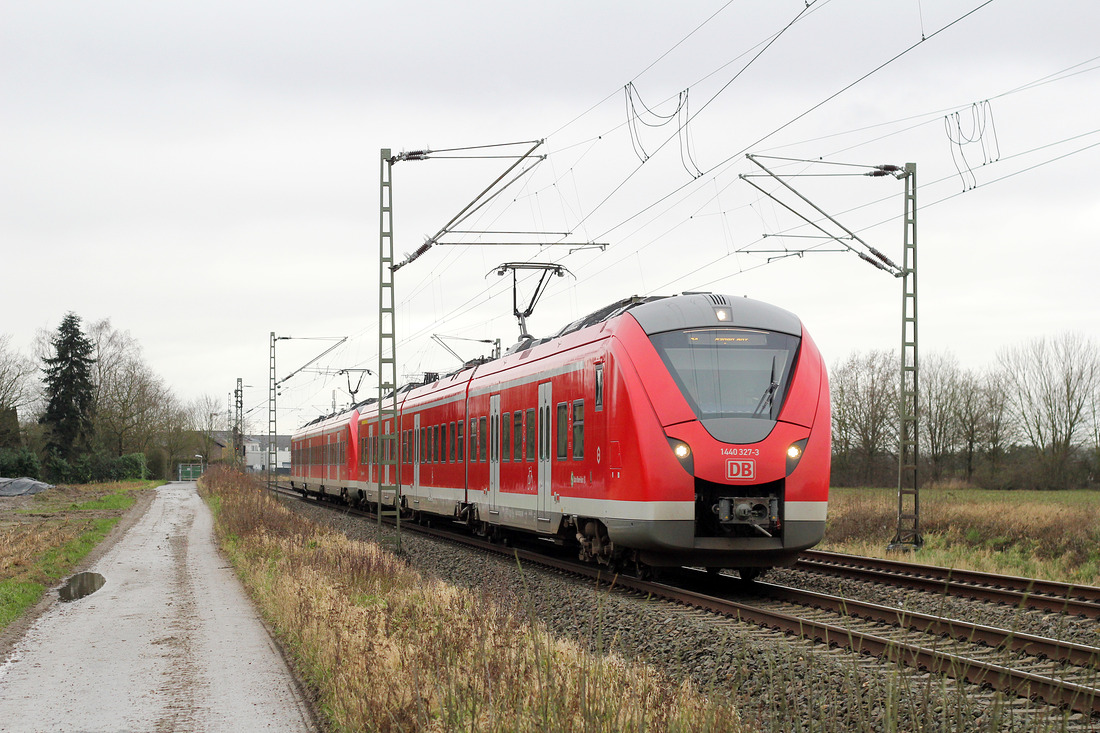 DB Regio 1440 327 + 1440 305 // Korschenbroich // 5. Februar 2016