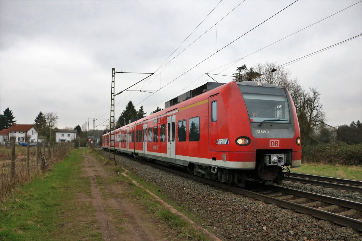 DB Regio 425 530-3 als RB58 bei Hanau West am 10.02.18. Gruß an den netten Tf 