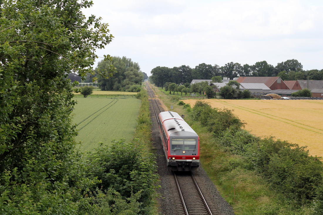 DB Regio 628 669 // Hamminkeln, Ortsteil Dingden // 16. Juni 2014