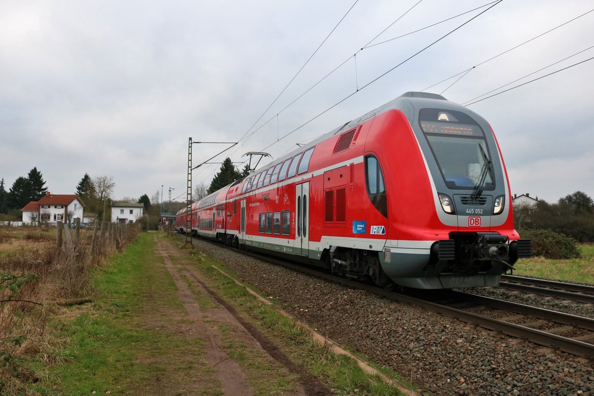 DB Regio Bombardier Twindexx 445 052 am 10.02.18 bei Hanau West als RE