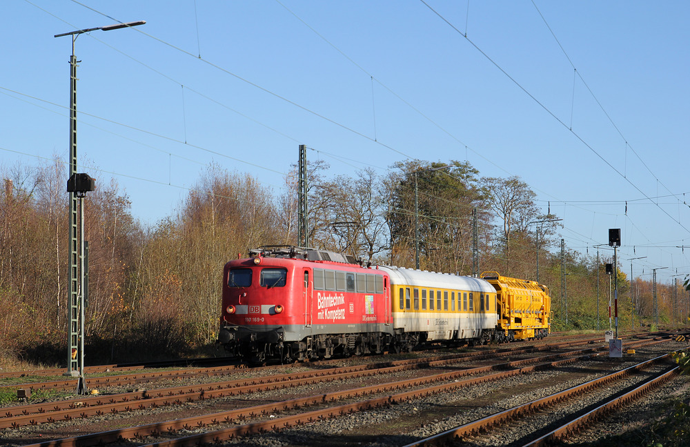 DB Systemtechnik 110 169 wurde am 24. November 2014 in Minden fotografiert.