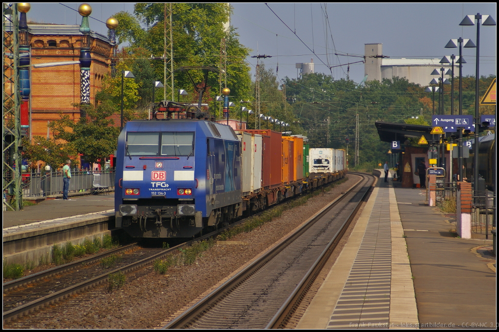 DBSR 152 134-3  Intermodal / AlbatrossExpress  mit einem Container-Zug am 05.09.2014 durch Uelzen (NVR-Nummer: 91 80 6152 134-3 D-DB)