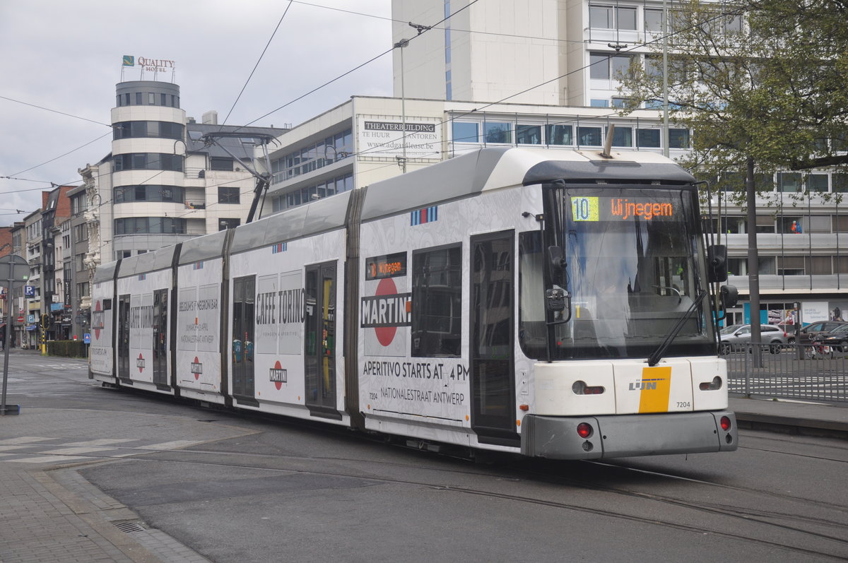 De Lijn Antwerpen Siemens/DWA 7204 aufgenommen 17.04.2017 am Franklin Rooseveltplaats